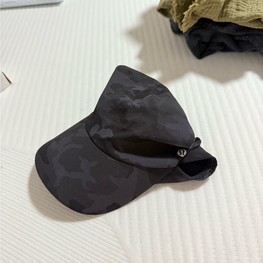 Lululemon Black Athletic Visor